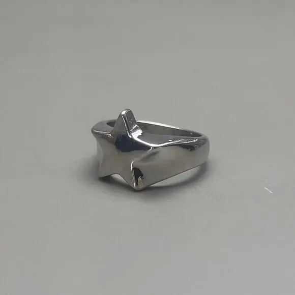 Y2K Vintage Silver Star Ring – Size 8, Unisex, Brand New - Picture 4 of 14